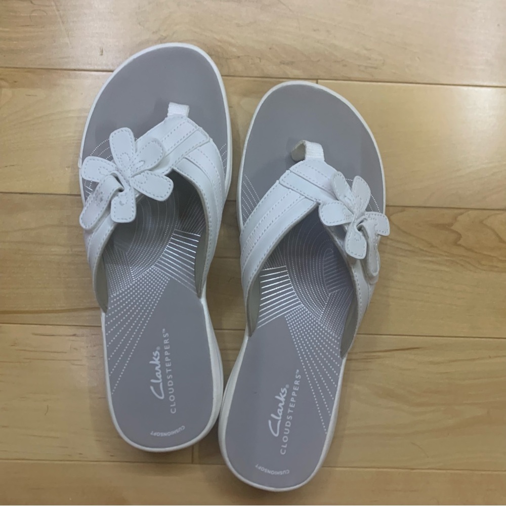Clarks Cloudsteppers Sandals, sz 8/39, White, New/never worn